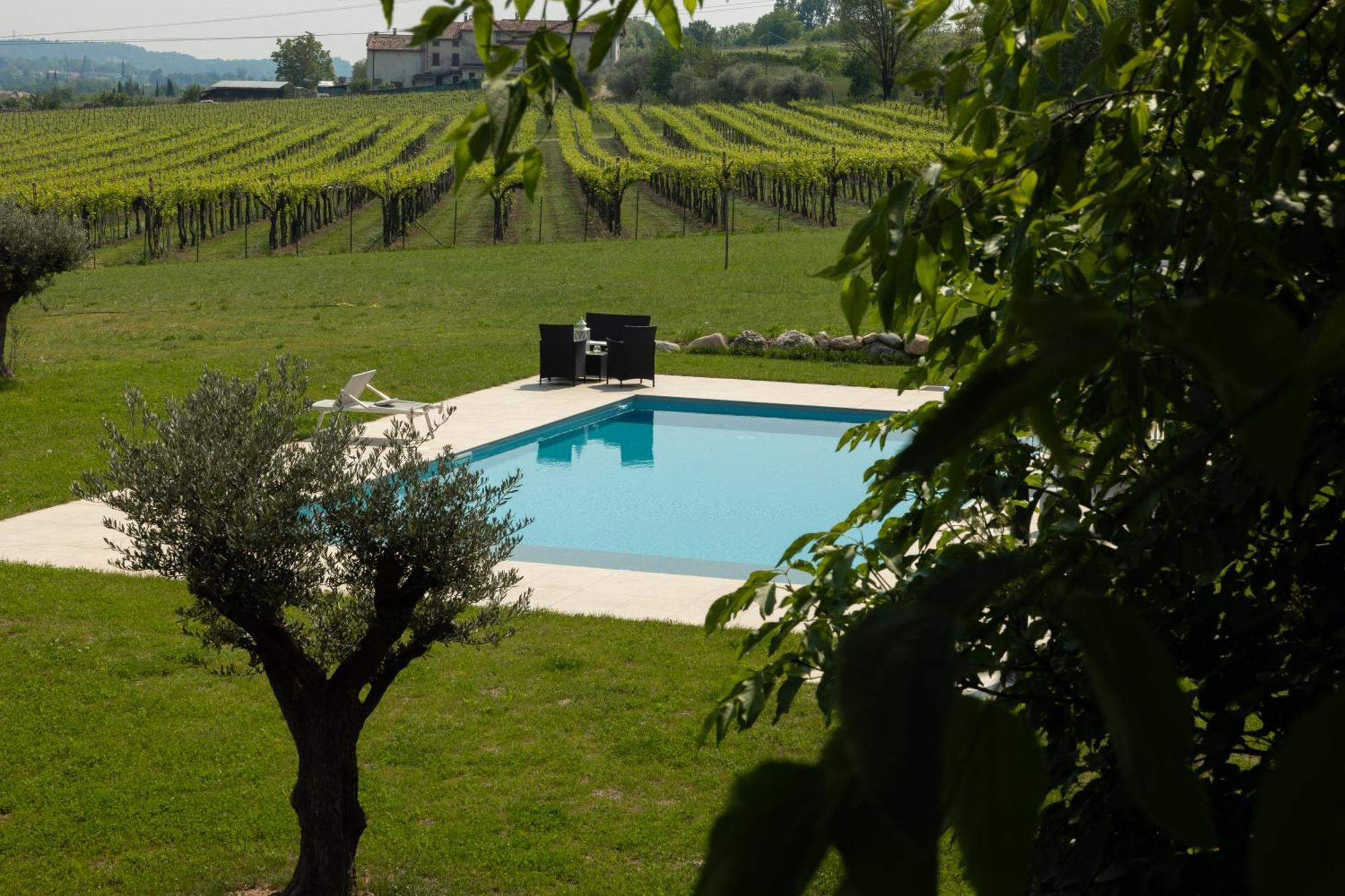 Bed And Breakfast Le Giale Кастельнуово-дель-Гарда Екстер'єр фото