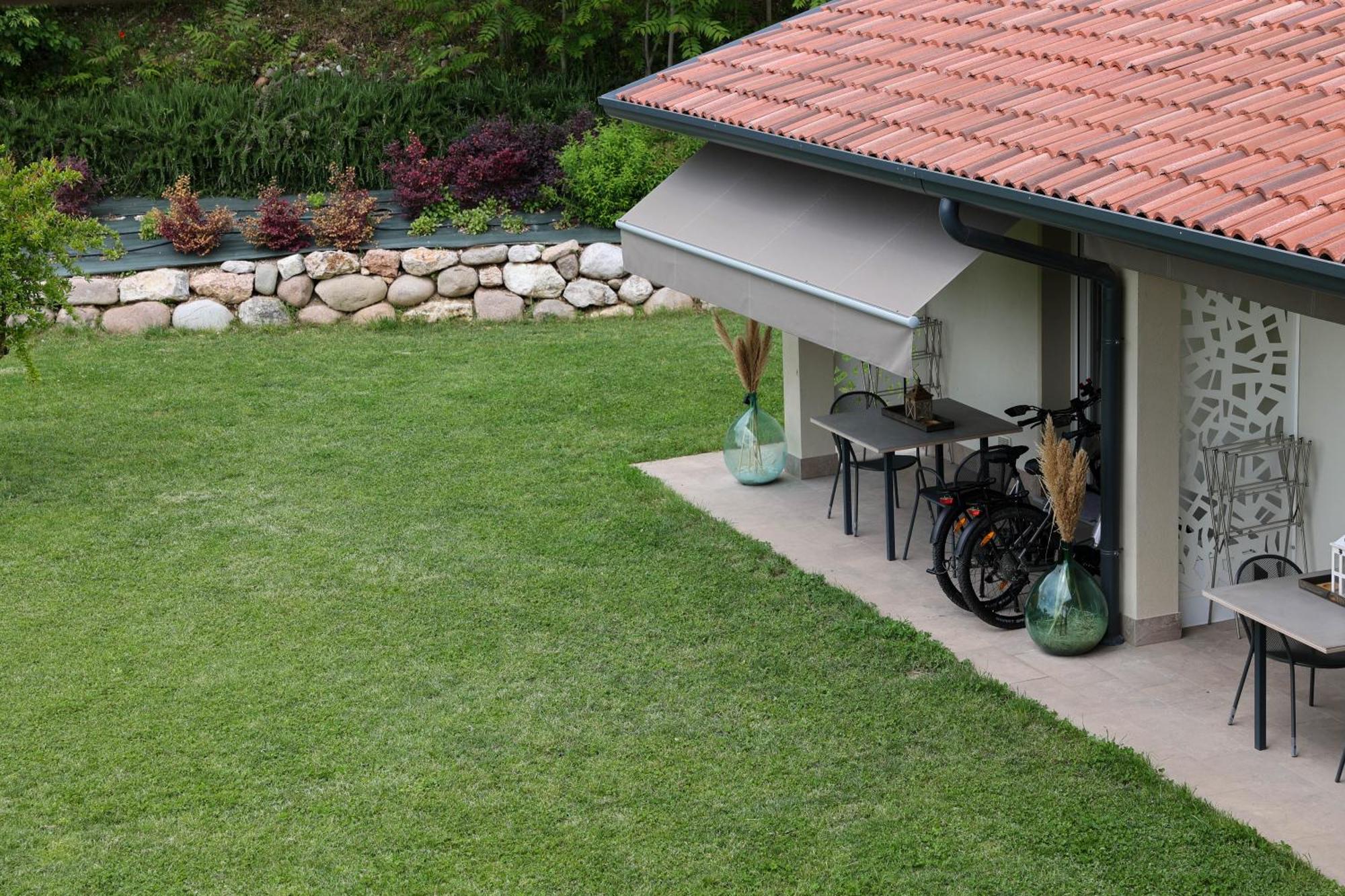 Bed And Breakfast Le Giale Кастельнуово-дель-Гарда Екстер'єр фото